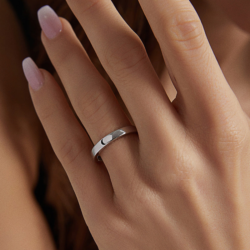 totwoo X Sun&Moon Adjustable Silver Couple Rings