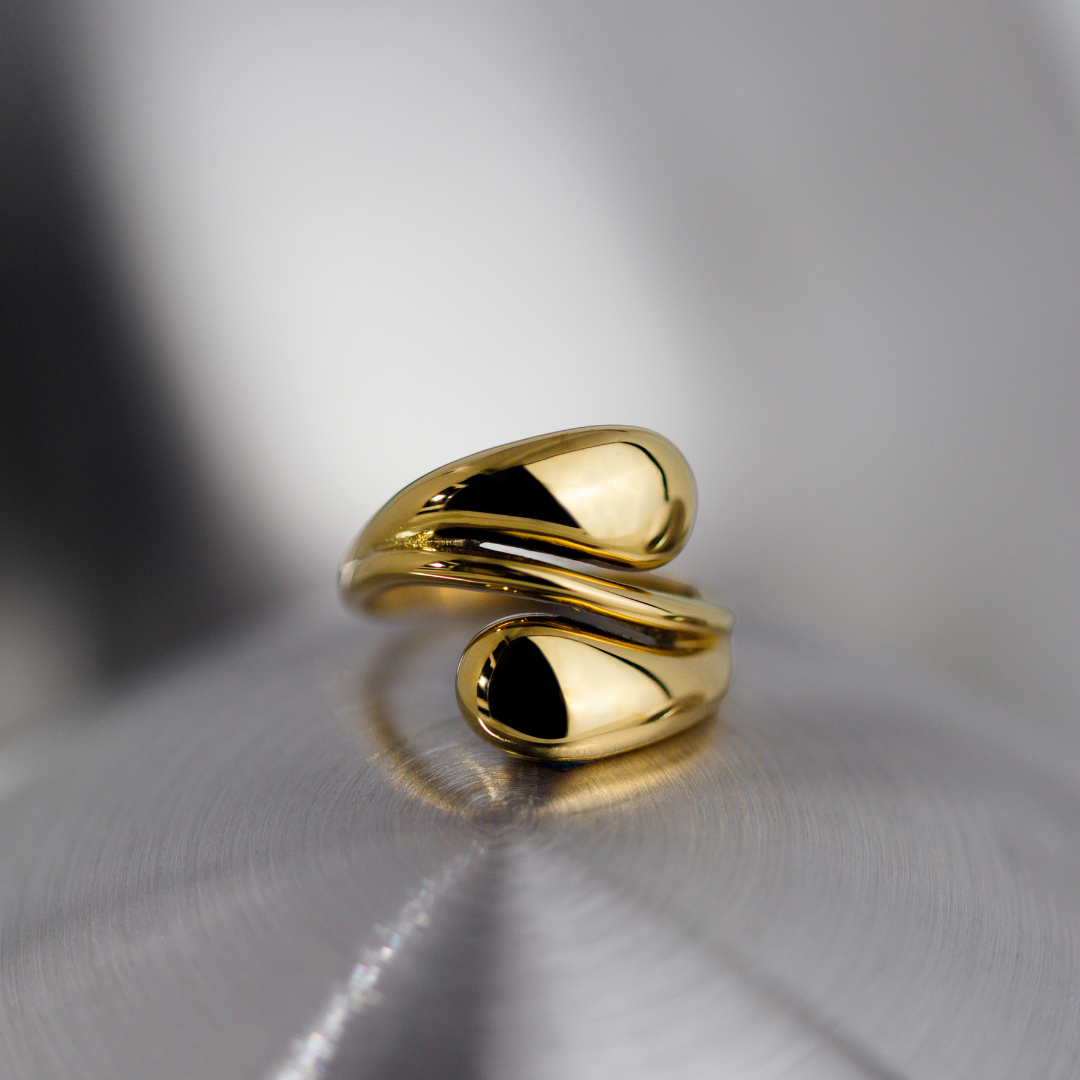 VALÉN Sculpted Touch Ring Gold