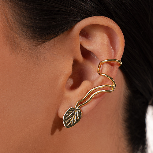 Amora Ear Cuff