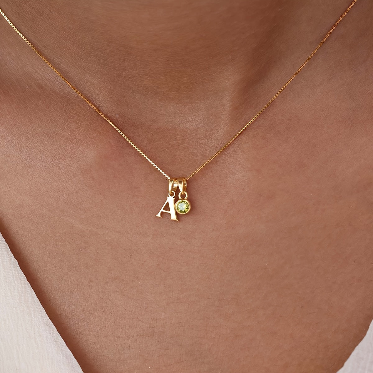 Valén Personalized Birthstone Necklace