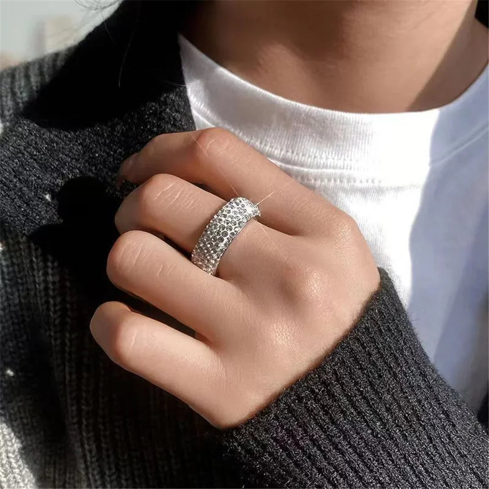 Valén – Bold Urban Luxury with Sparkling Cubic Zirconia