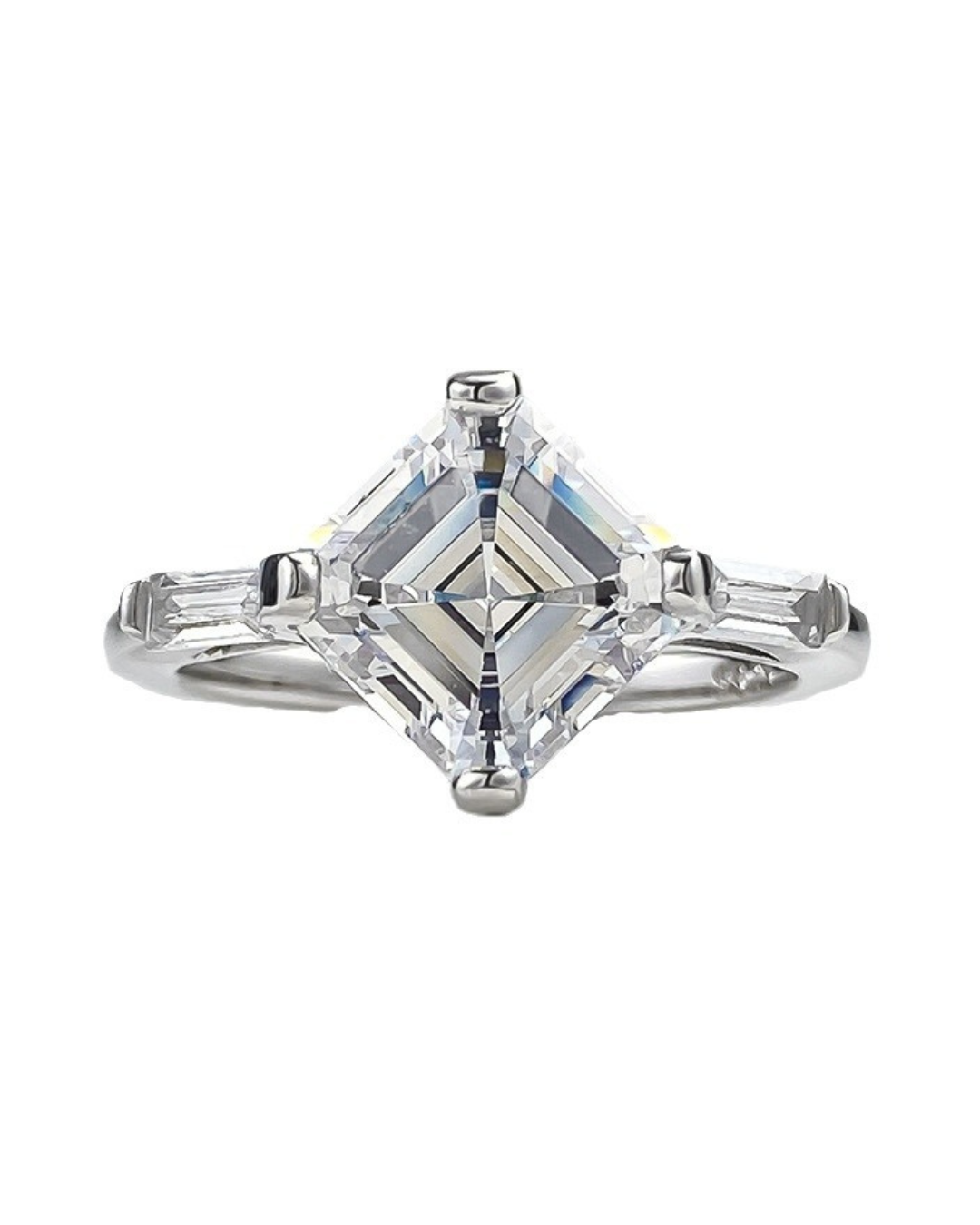 Clarya Ring – Anel em Prata 925 com pedra lapidada estilo Princess e laterais com cravação baguette