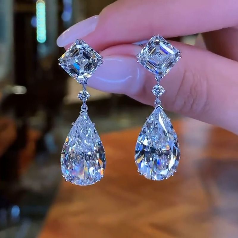 11ct Pear Cut White Zircon Drop Earrings